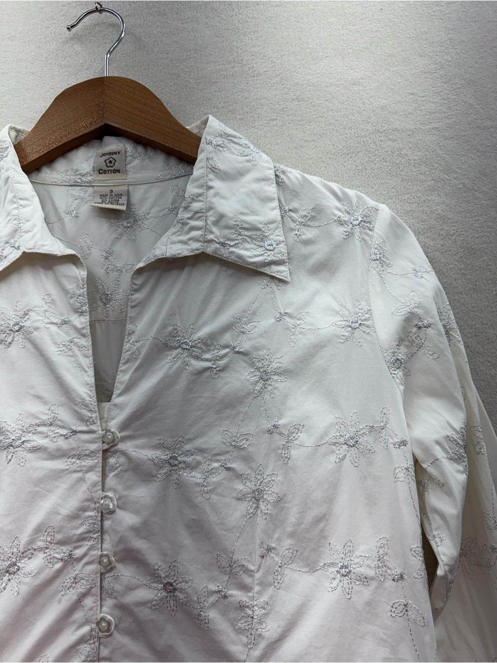 Johnny Cotton Women’s 3 (Small) Long Sleeve Embroidered Button Up Shirt White - Picture 3 of 7